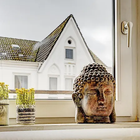 Mittendrin - Mit 2 Balkonen Sehr Zentral Flensborg