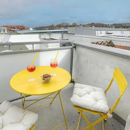 Lejlighed Mittendrin - Mit 2 Balkonen Sehr Zentral Flensborg