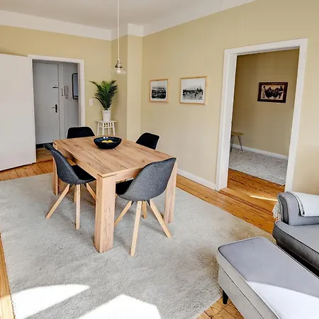 Mittendrin - Mit 2 Balkonen Sehr Zentral